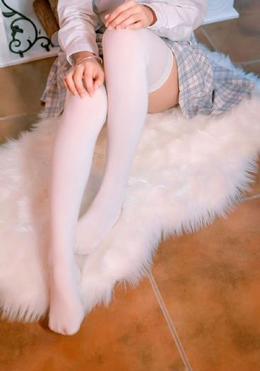 动漫美女被狂摸下部羞羞