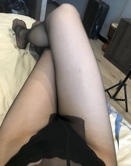 哺乳期给上司喂奶hd