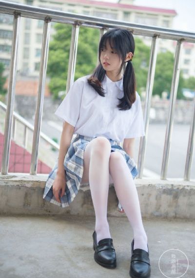 《新任女教师》4