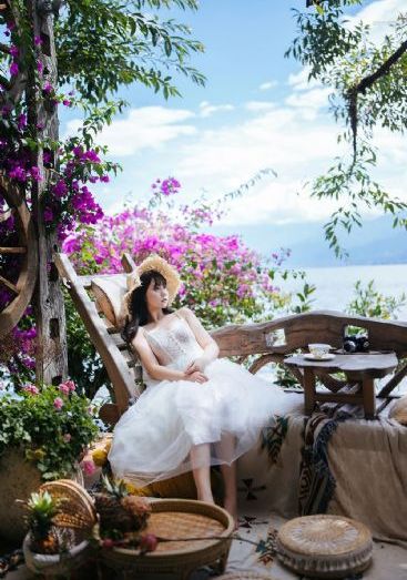 善良的女邻居电影
