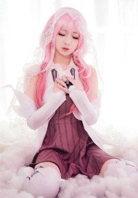 女大学生按摩