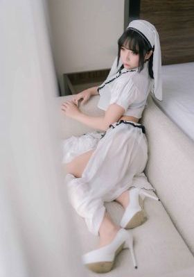 一脸嫌弃给你看胖次