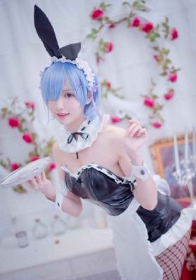 女特工